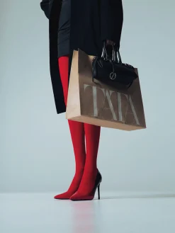 Tata Italia Décolleté donna effetto vernice sfumata nero/ Rosso Sale