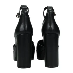 Tata Italia Décolleté in vernice con cinturino. Tacco alto 10cm Outlet