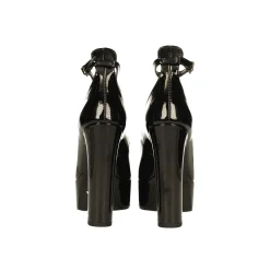 Tata Italia Décolleté platform in vernice. Made in Italy. Tacco alto 13.5cm Hot