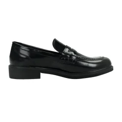 Tata Italia Mocassini con linguetta. Tacco alto 3cm Nero Discount