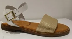 Tata Italia Sandali flat con cinturino New