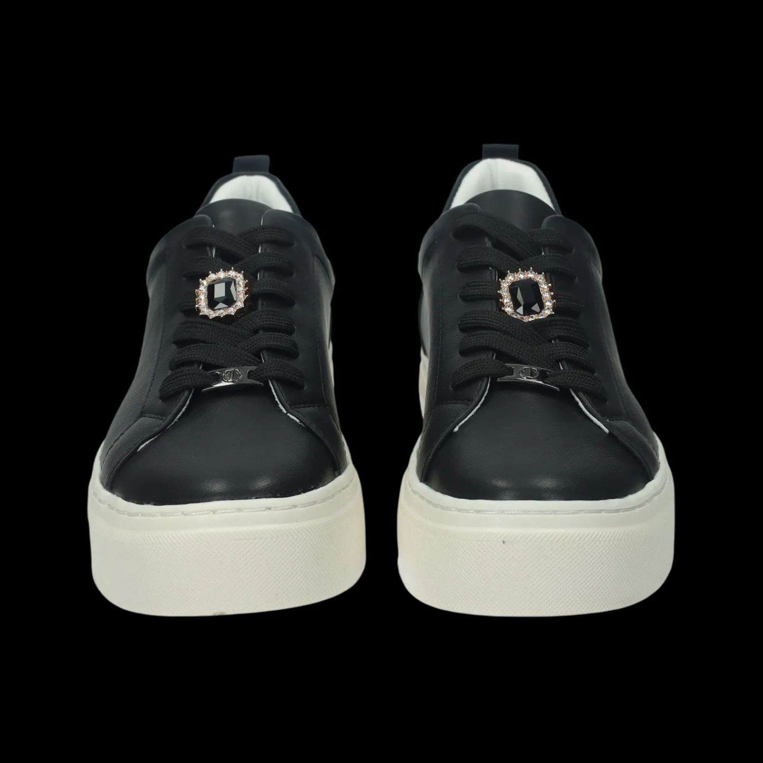 Tata Italia Sneakers con dettaglio in gioiello.Tacco alto 4 cm New